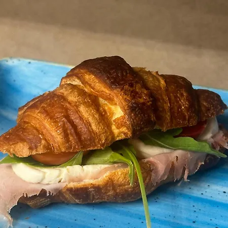 Ines * Giardini Naxos