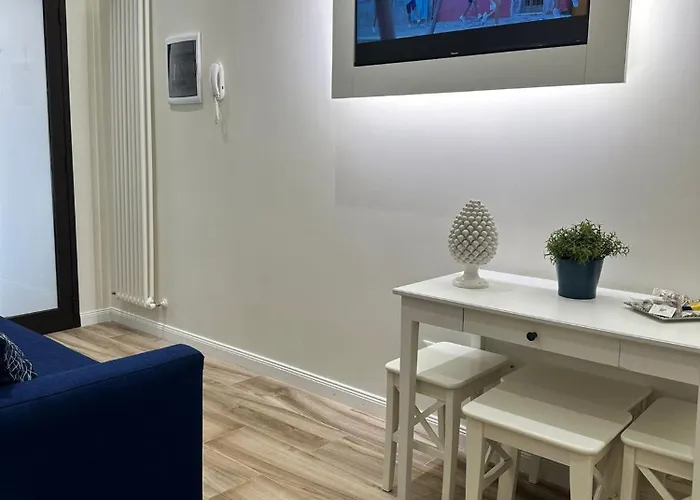 Ines * Giardini Naxos